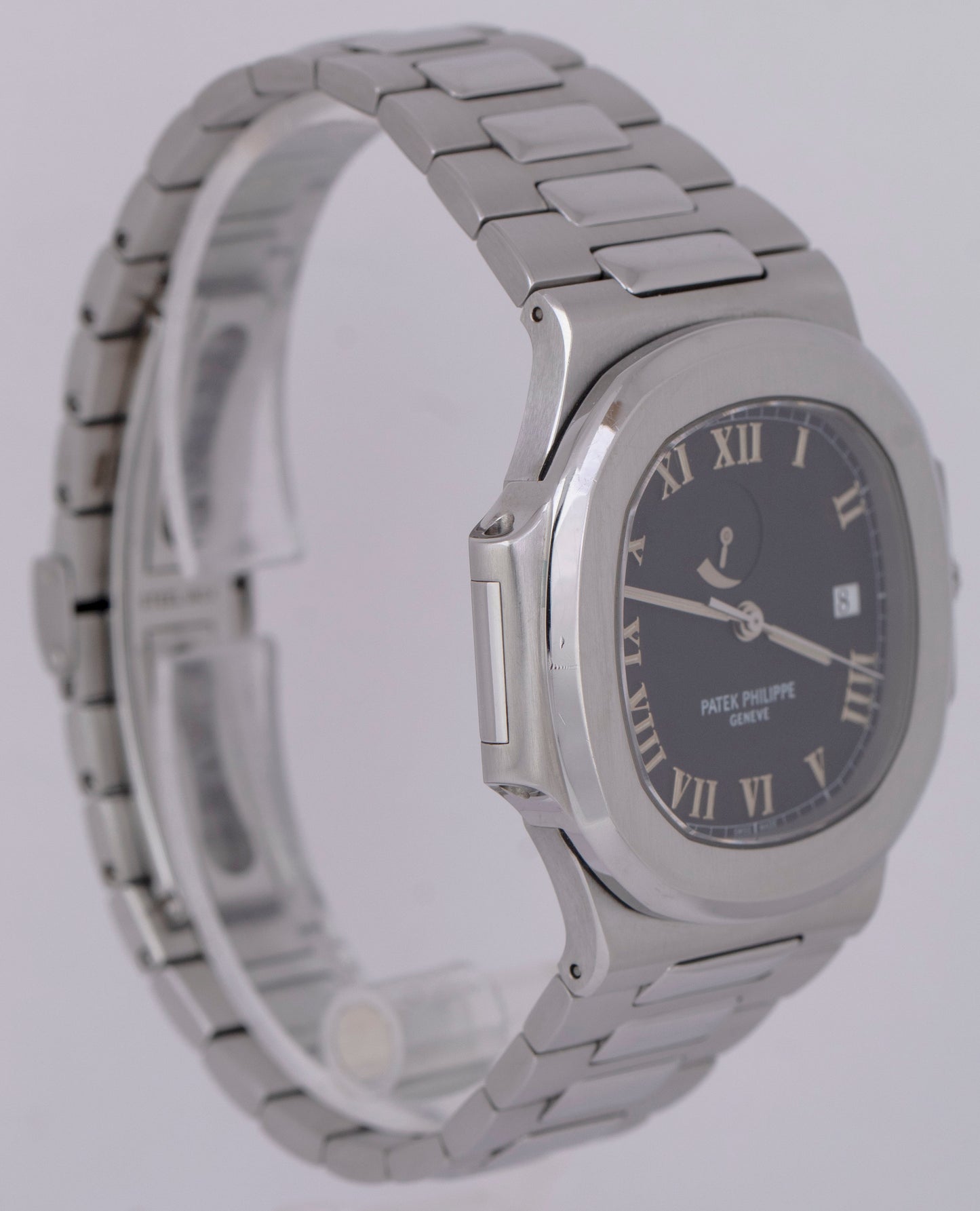 UNPOLISHED PAPERS Patek Philippe Nautilus Comet 3710/1A Black Roman 42mm B+P