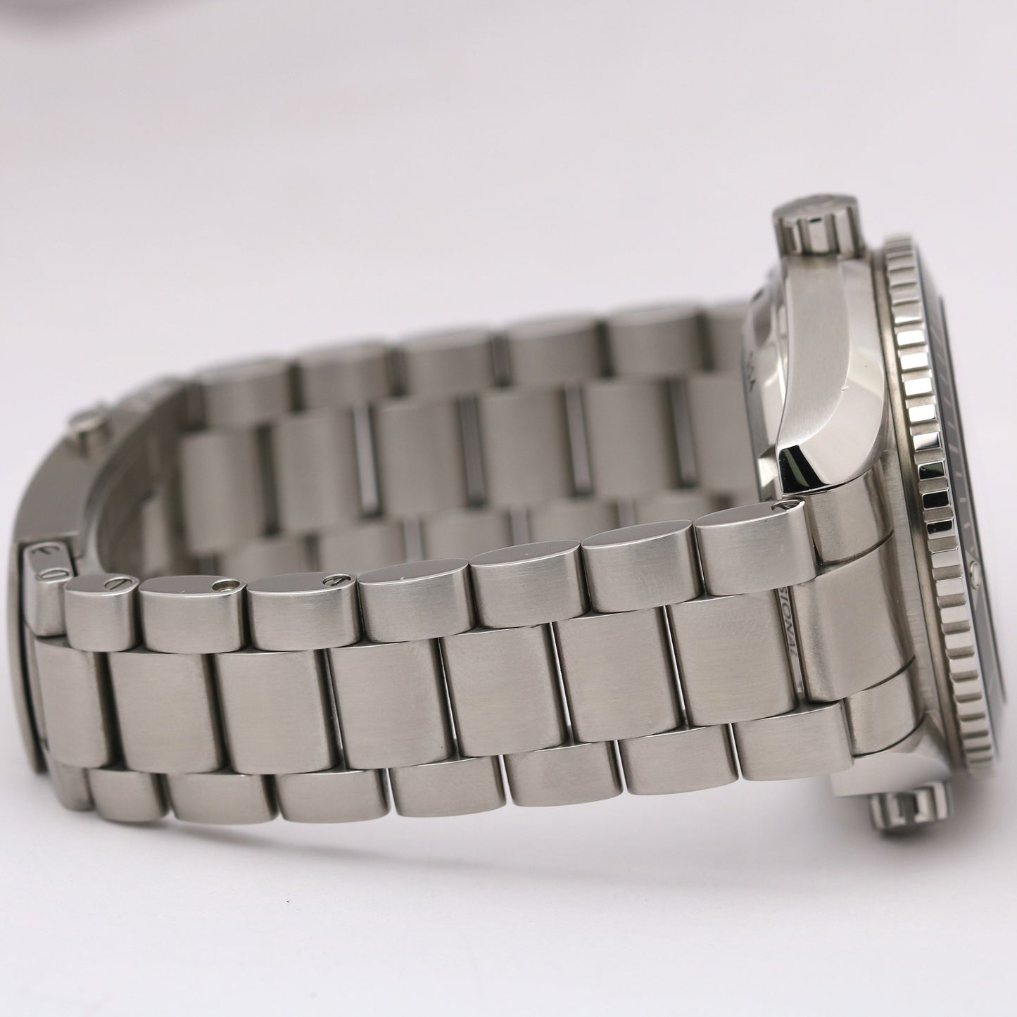 2017 PAPERS OMEGA Seamaster Planet Ocean BLACK 232.30.42.21.01.001 42mm BOX