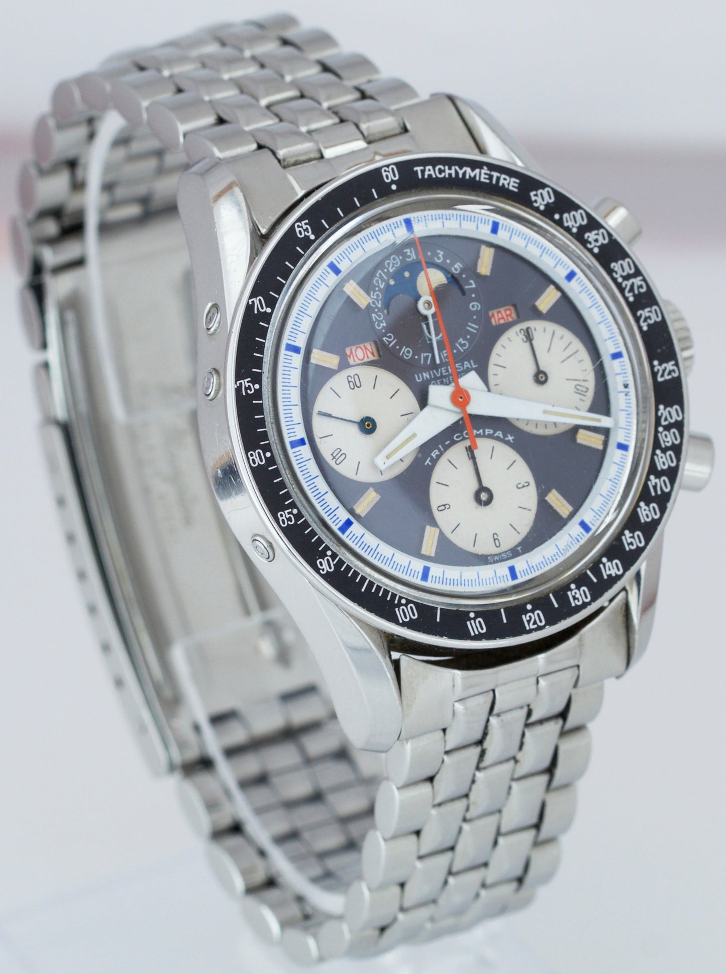 RARE 1968 Universal Geneve Tri-Compax Triple Calendar Moonphase 881.101/03 Watch
