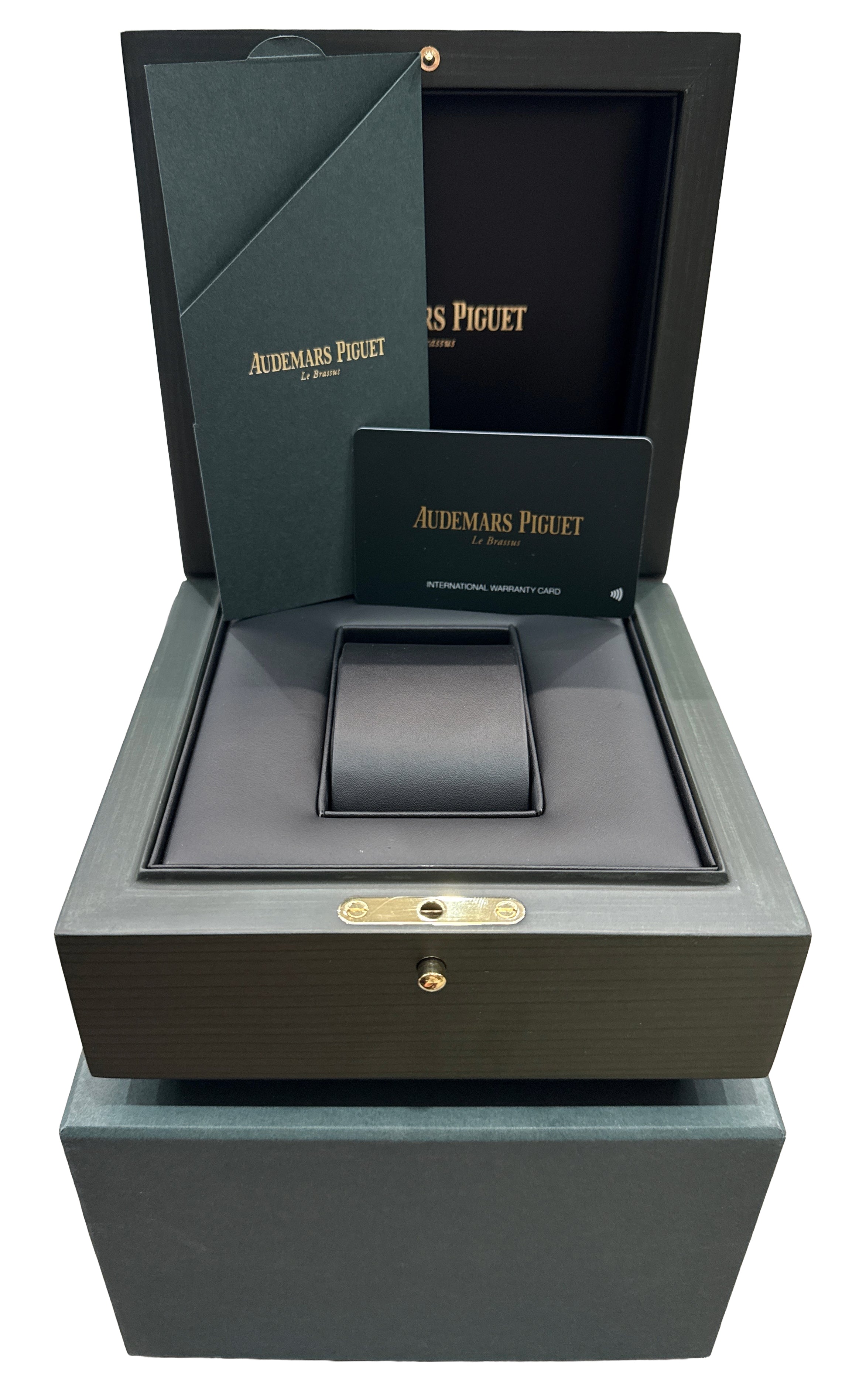 NEW PAPERS Audemars Piguet Royal Oak BLACK 41mm Steel 15510ST.OO