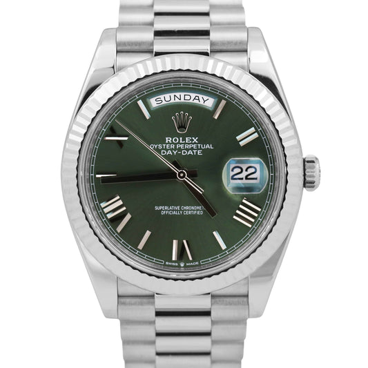 2024 SERVICE Rolex Day-Date President 40mm OLIVE GREEN ROMAN 18K Gold 228239 BOX