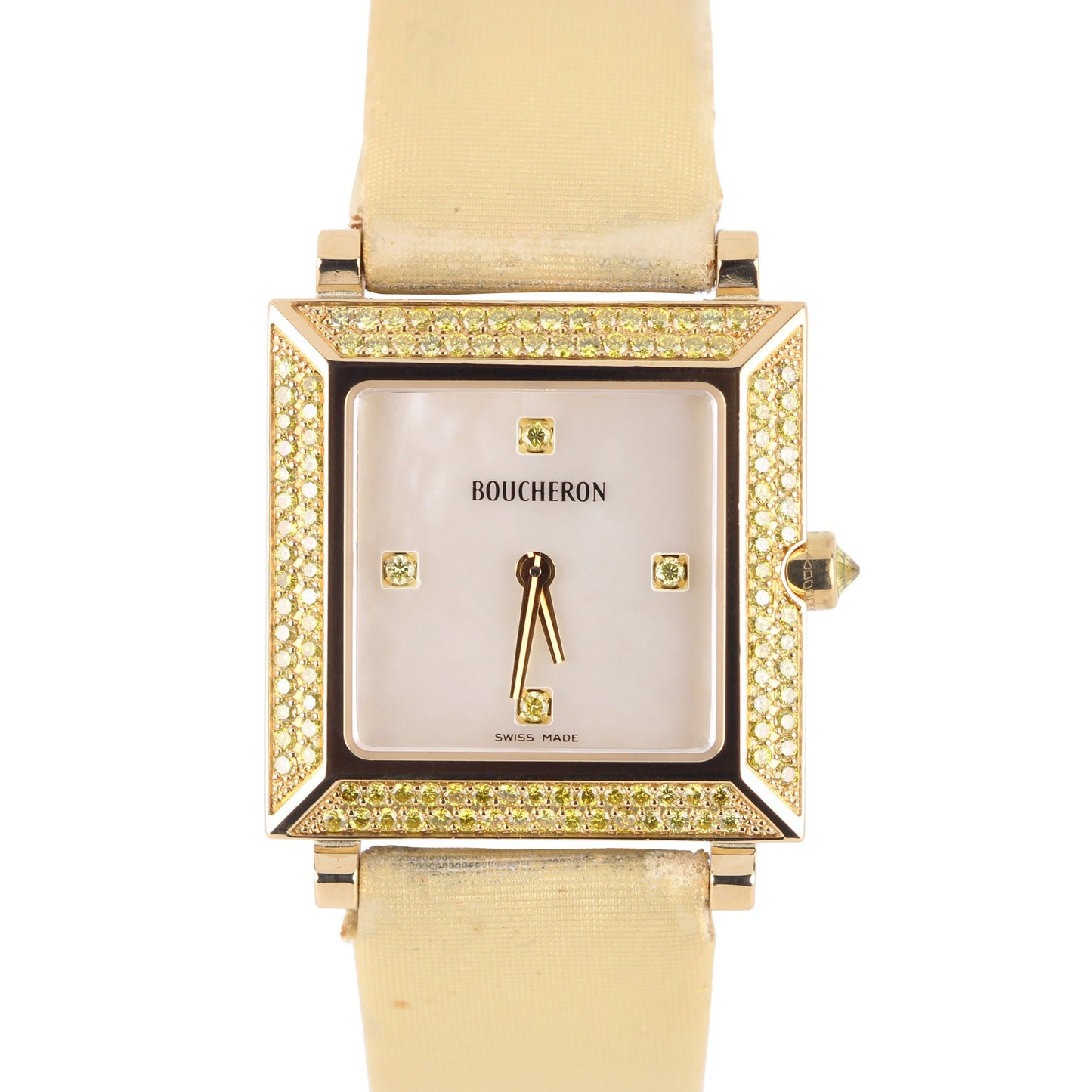 Boucheron, Boucheron Carree, Carree, Boucheron 18k Gold, Boucheron Diamond, Boucheron Yellow Diamond, Yellow Diamond, Boucheron Mother of Pearl, Mother of Pearl, 18k Gold, Boucheron AJ10452, Boucheron 410452, AJ410452, 410452