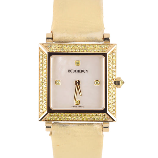 Boucheron, Boucheron Carree, Carree, Boucheron 18k Gold, Boucheron Diamond, Boucheron Yellow Diamond, Yellow Diamond, Boucheron Mother of Pearl, Mother of Pearl, 18k Gold, Boucheron AJ10452, Boucheron 410452, AJ410452, 410452