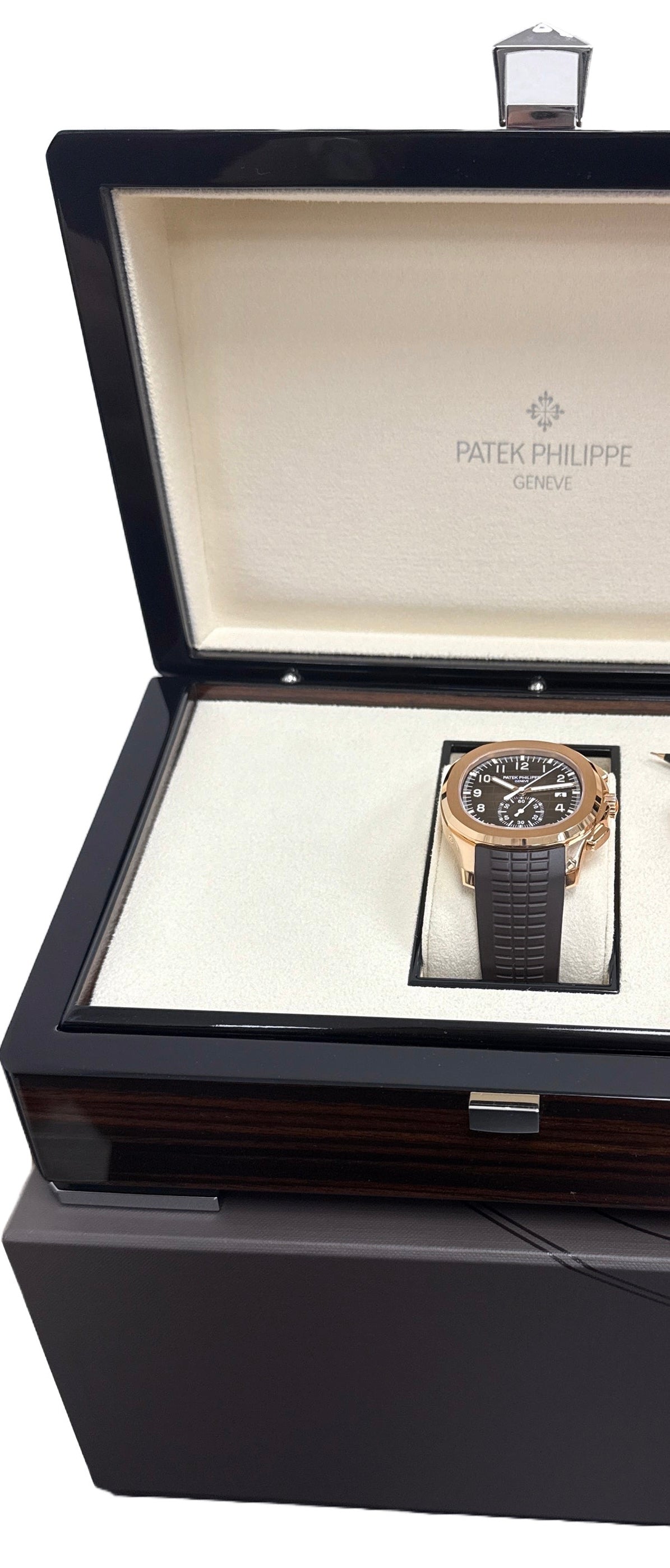 NEW 2025 Patek Philippe Aquanaut BROWN Rubber 18K Rose Gold 42.2mm 5968R-001 BOX