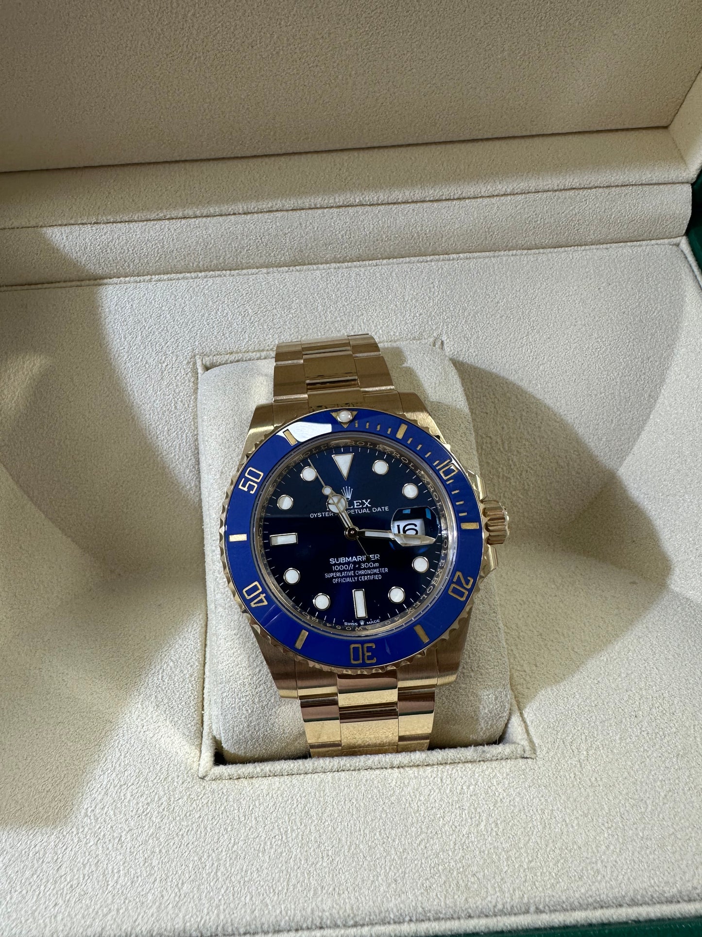 2023 NEW PAPERS Rolex Submariner Date 41 Yellow Gold Blue Watch 126618 LB B+P