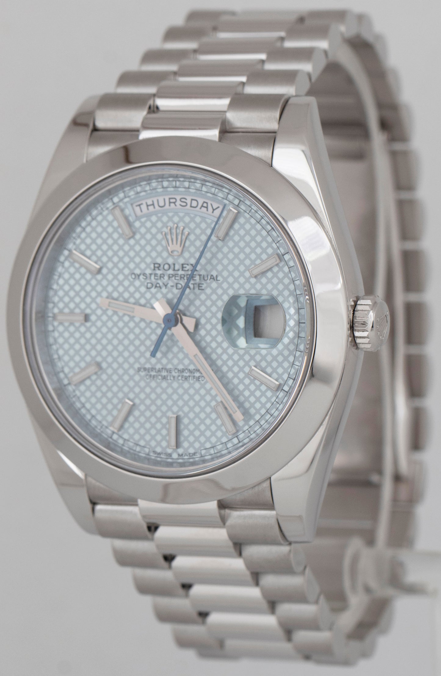 MINT PAPERS Rolex Day-Date President 40mm Platinum Blue Motif Glacier 228206 BOX