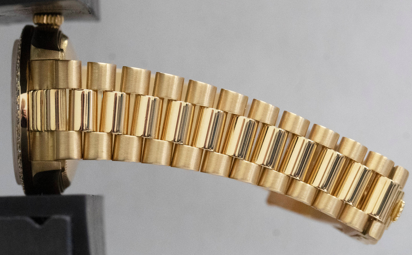 PAPERS Rolex DateJust President MOP DIAMOND 31mm 18K Yellow Gold 68278 BOX