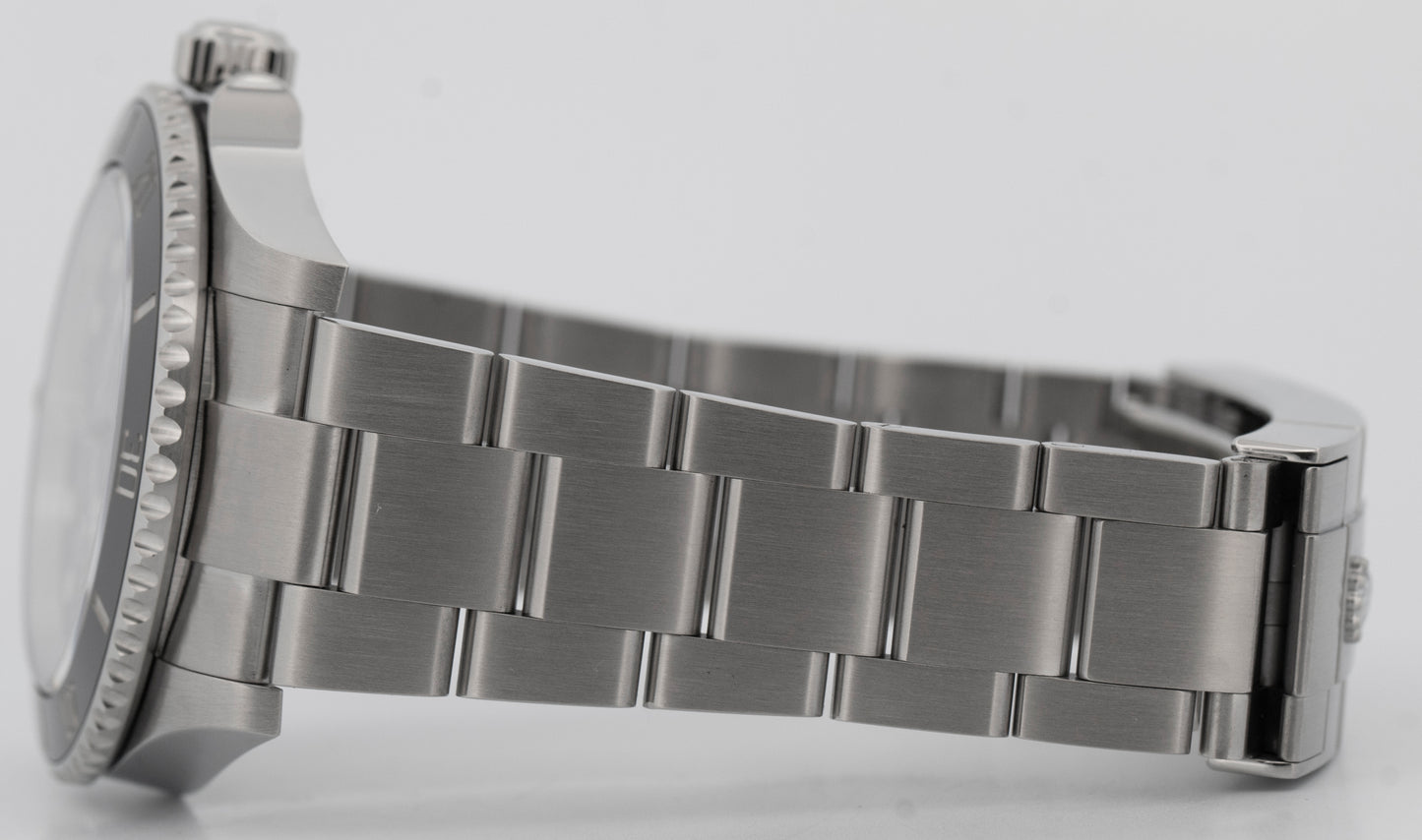 Rolex Submariner No-Date BLACK Stainless Steel 41mm Ceramic Watch 124060 LN