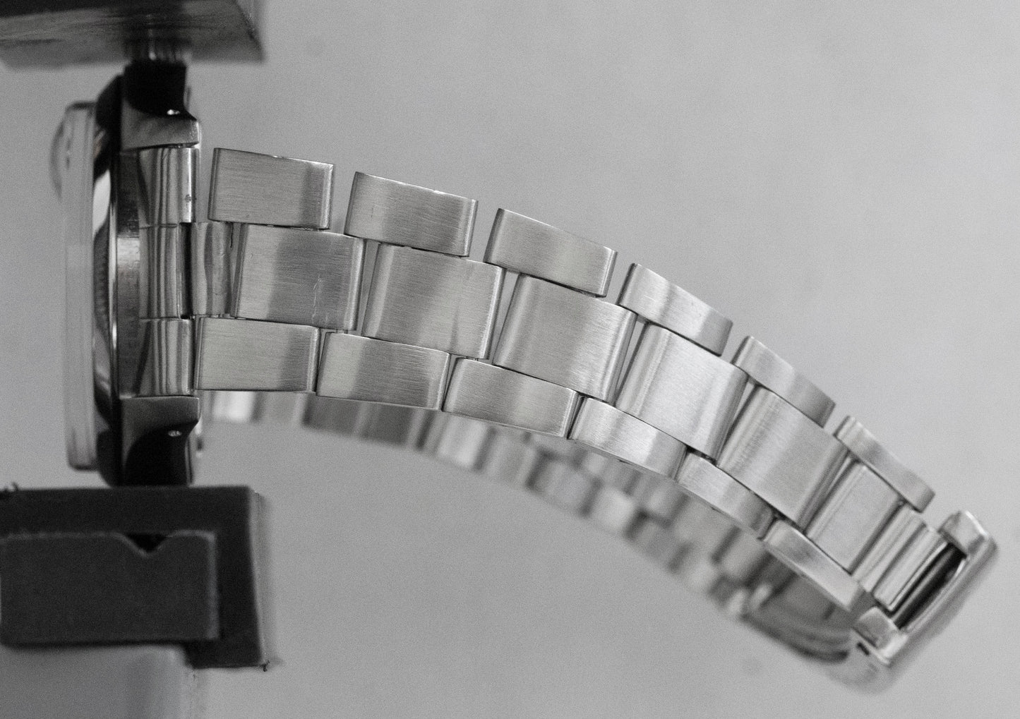 Vintage Rolex Oysterdate Precision White Stainless Steel 34mm Watch 6694