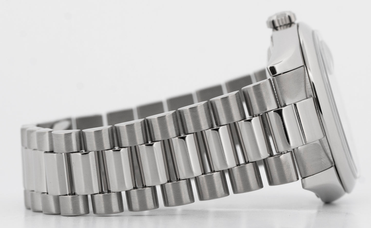 Rolex Day-Date President Black 36mm 18k White Gold Smooth Bezel Watch 118209