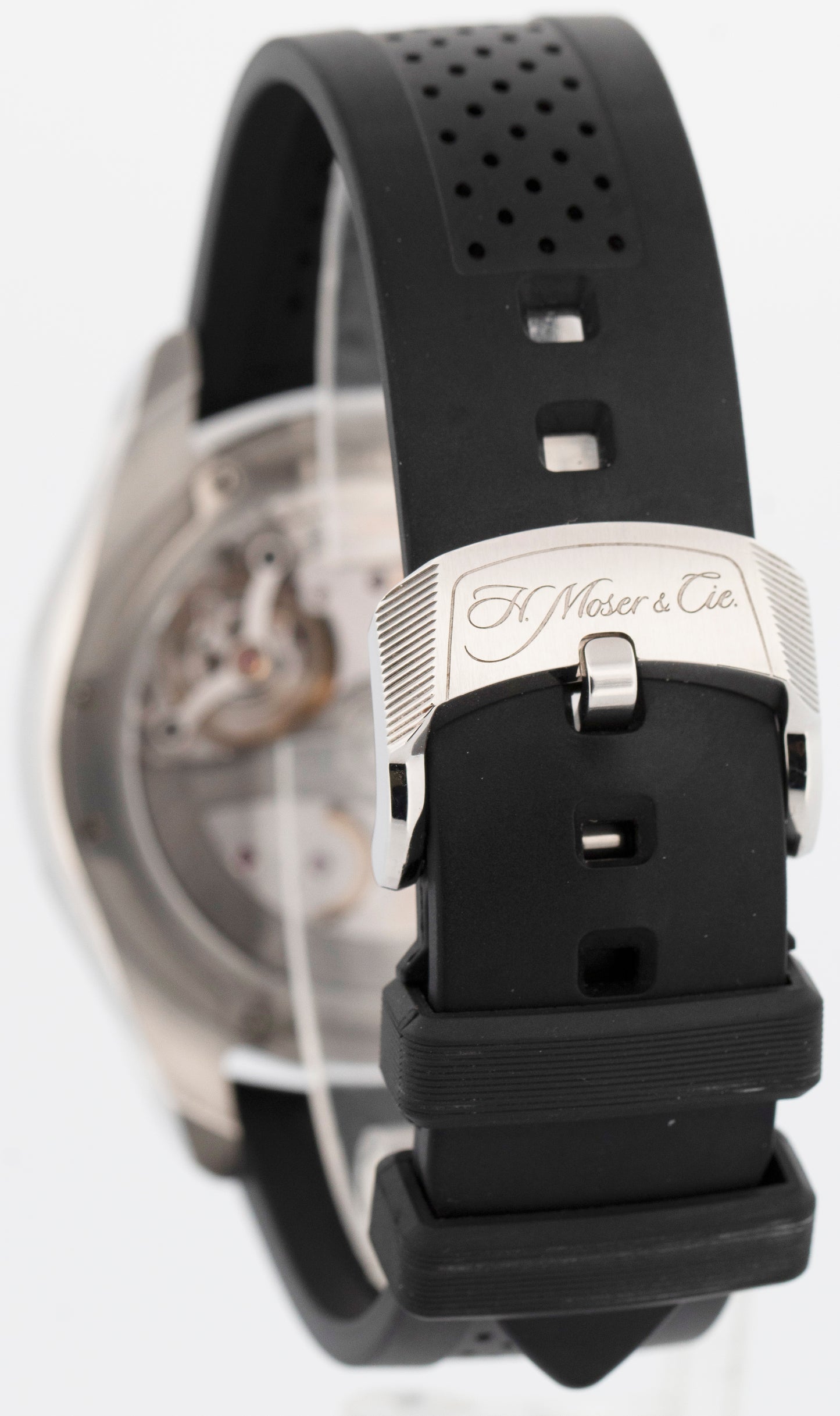 2021 PAPERS H. Moser & Cie Pioneer Centre Seconds Mad Red Fumé 3200-1207 BOX