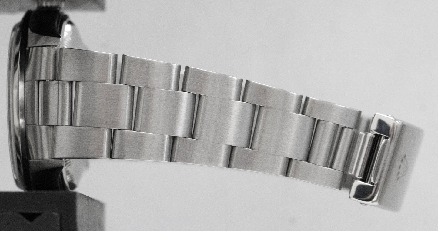 Rolex Oyster Perpetual Date Silver 34mm Oyster Steel NO-HOLES Watch 15200