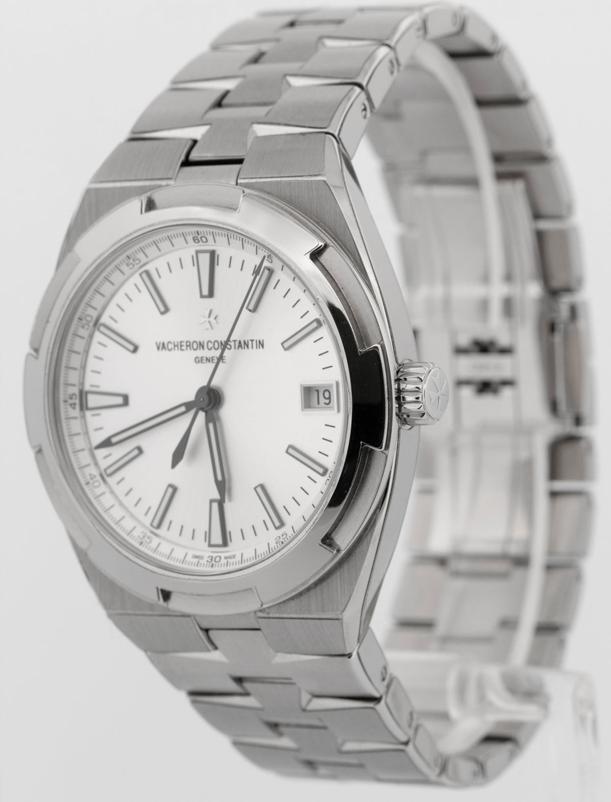 2021 Vacheron Constantin Overseas 4500V/110A-B126 Silver Steel 41mm Box Papers