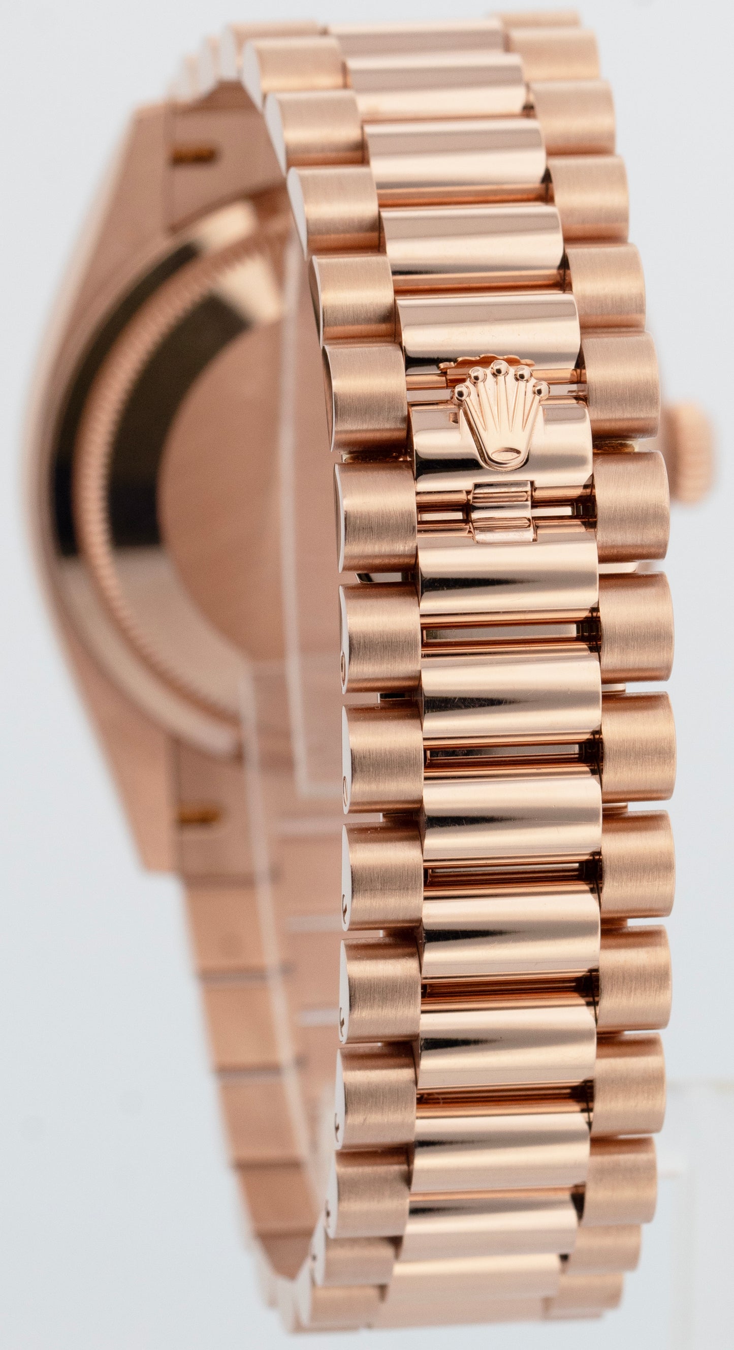 2025 PAPERS Rolex Day-Date President WHITE ROMAN Dial 36mm Rose Gold 128235 BOX