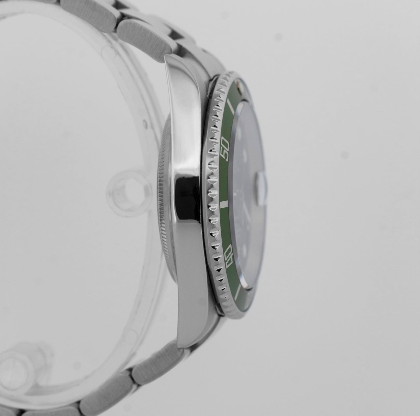 FLAT 4 Rolex Submariner Date 40mm Kermit Green Stainless Steel Watch 16610 LV