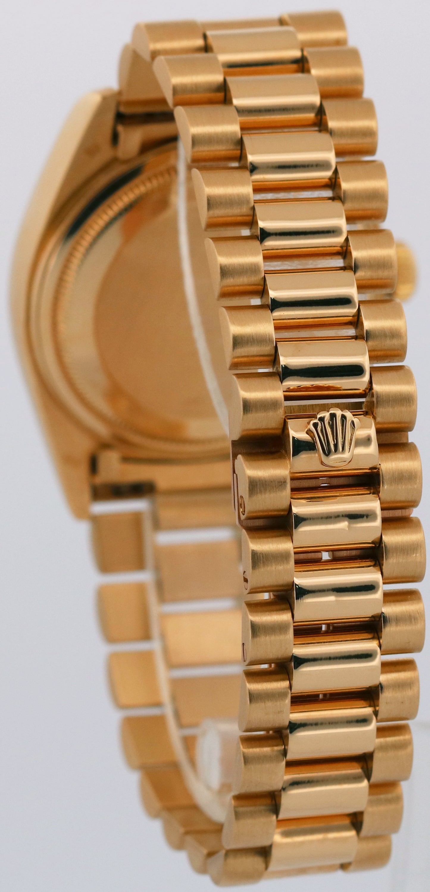 VINTAGE 1982 Rolex Day-Date President SILVER 36mm 18K Yellow Gold 18038 Watch