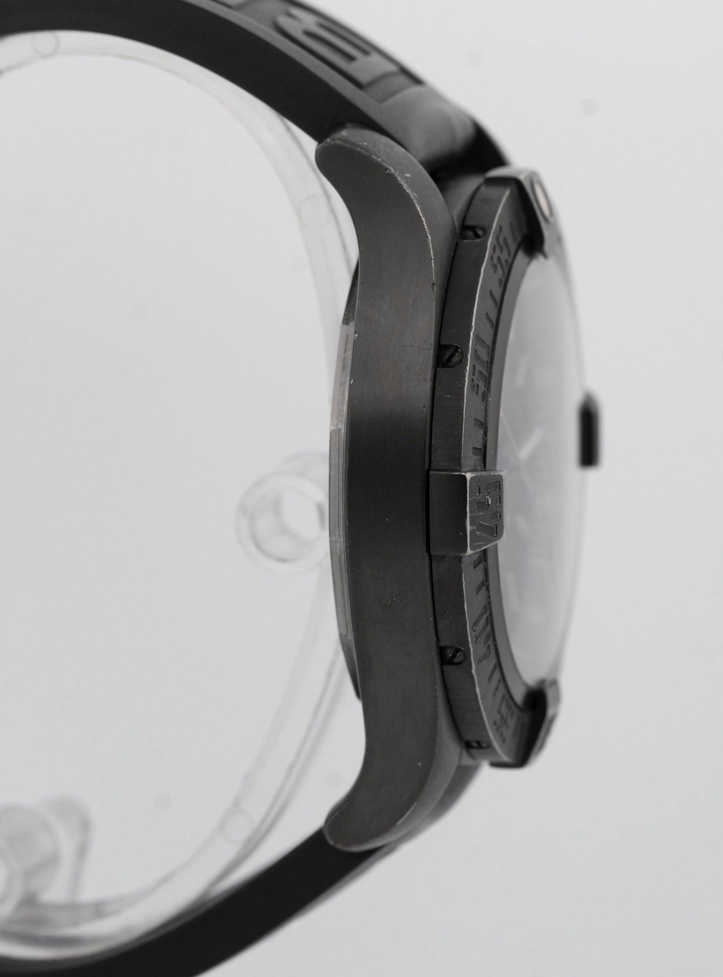 Breitling Avenger Blackbird Black DLC Stainless Steel Automatic 44mm V17311 BOX