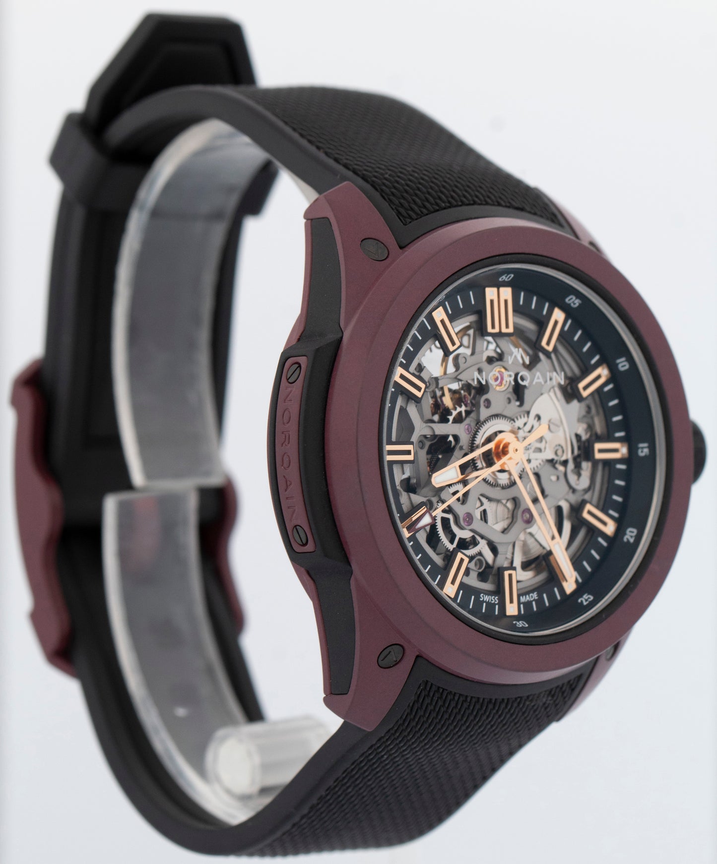 2025 PAPERS Norqain Independence Wild One Skeleton 42mm Burgundy Red NNQ3000 BOX