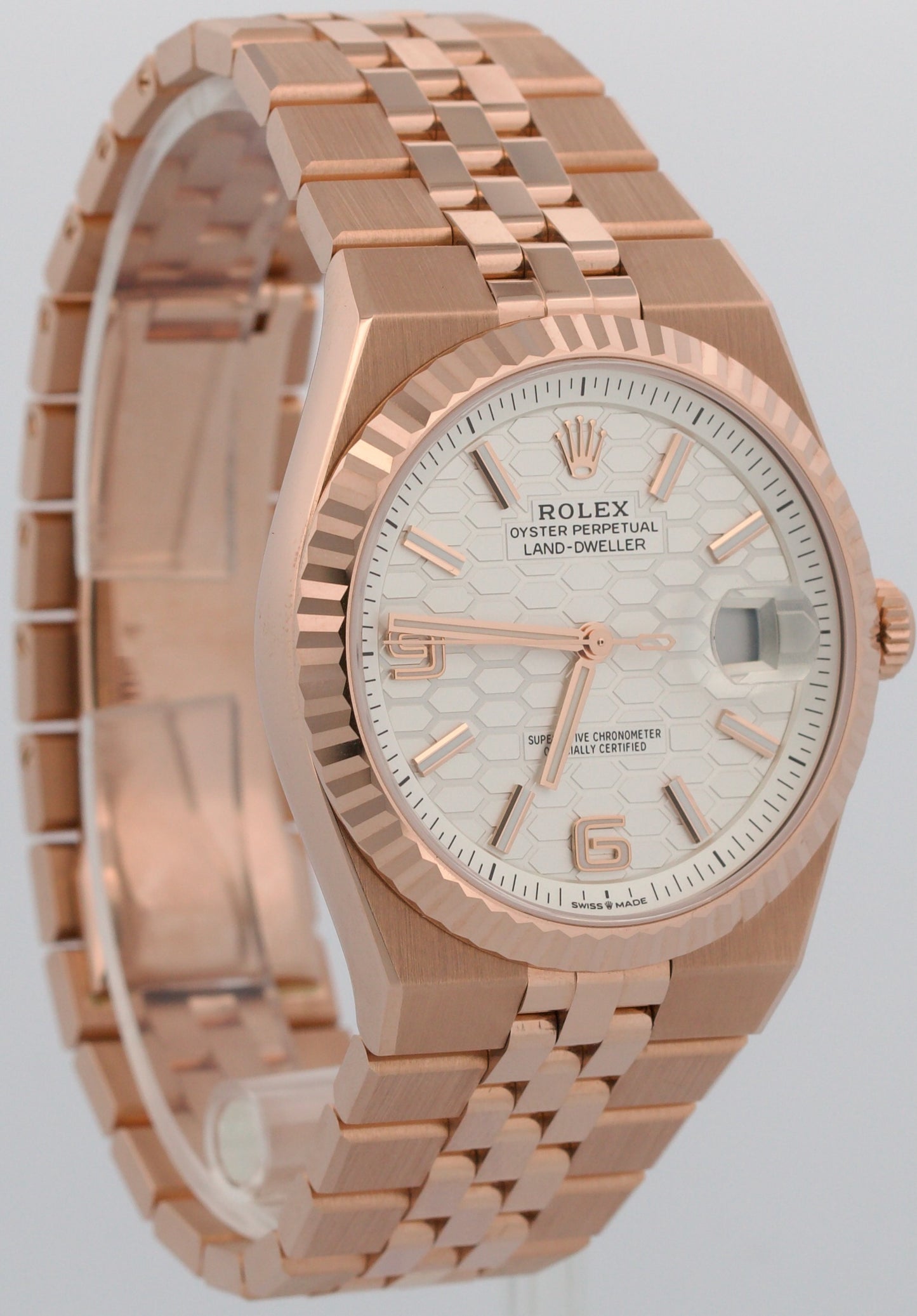 NEW 2026 PAPERS Rolex Land-Dweller 40mm WHITE 18K Rose Gold Watch 127335 BOX