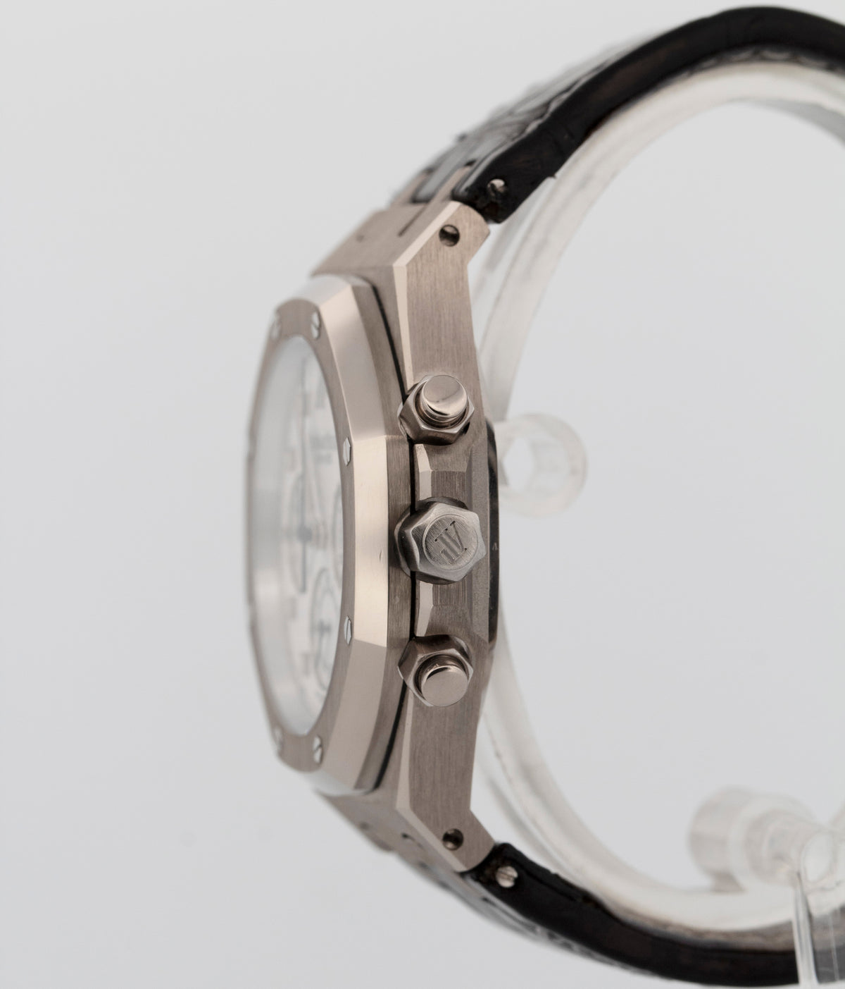Audemars Piguet Royal Oak Chronograph 26022BC.OO.D002CR.01 White Gold 39mm Watch