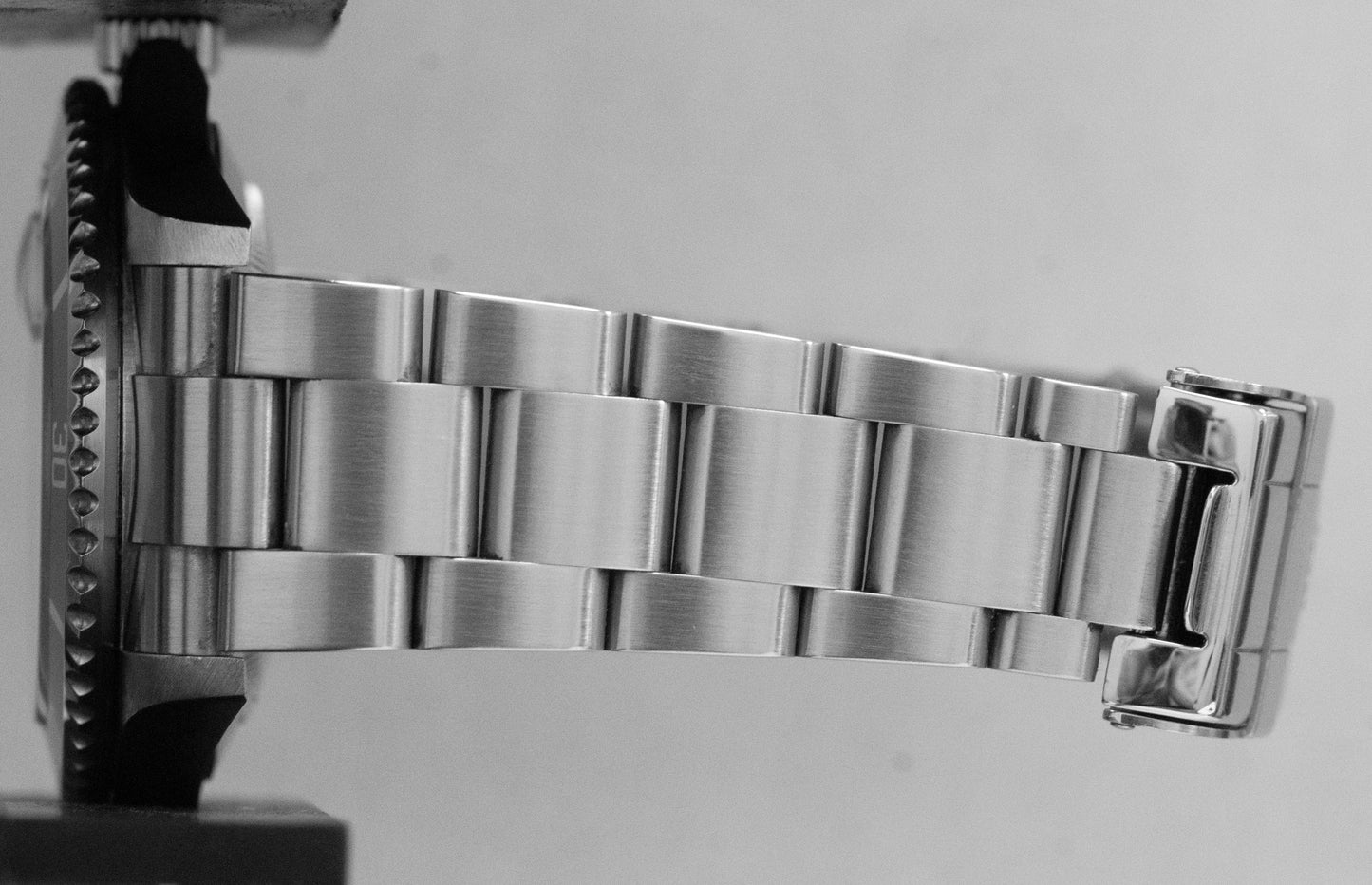 Rolex Submariner Date RANDOM SERIAL REHAUT Black Steel 40mm Oyster Watch 16610