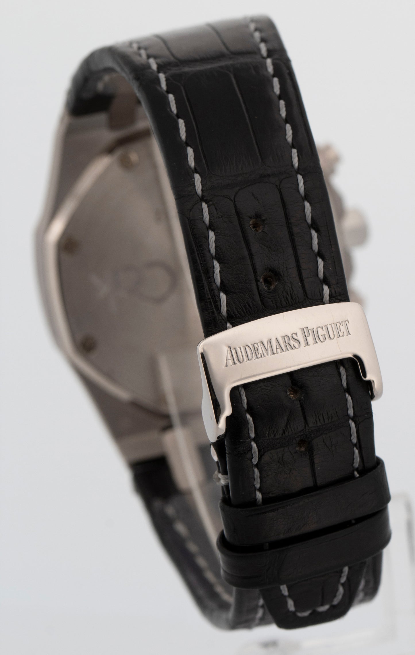 Audemars Piguet Royal Oak Chronograph 26022BC.OO.D002CR.01 White Gold 39mm Watch