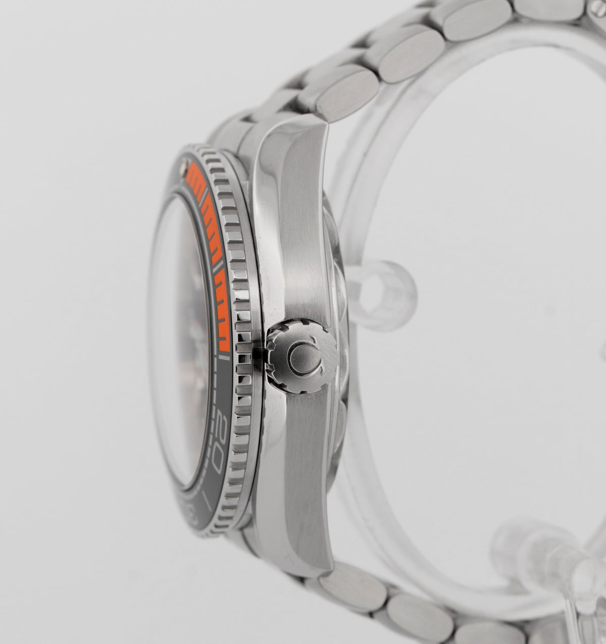 2024 Omega Seamaster Planet Ocean 600M 215.30.44.21.01.002 43.5mm Box Papers
