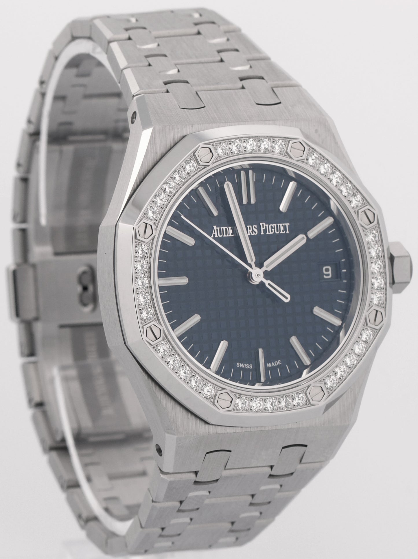 New 50th Anniversary Audemars Piguet Royal Oak Diamond 37mm 15551ST Box Papers