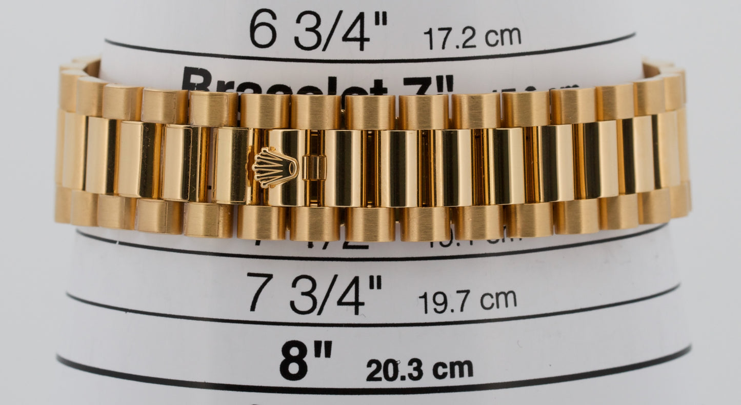 Rolex Day-Date II President 41mm SILVER ROMAN 18K Yellow Gold 218238 Watch