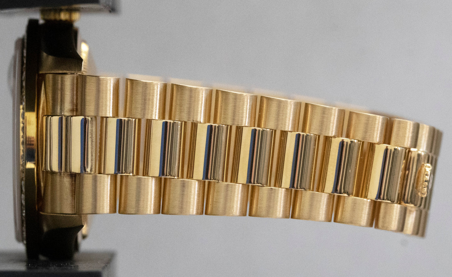 Rolex Day-Date President DIAMOND CHAMPAGNE 36mm 18K Yellow Gold 18238 Watch