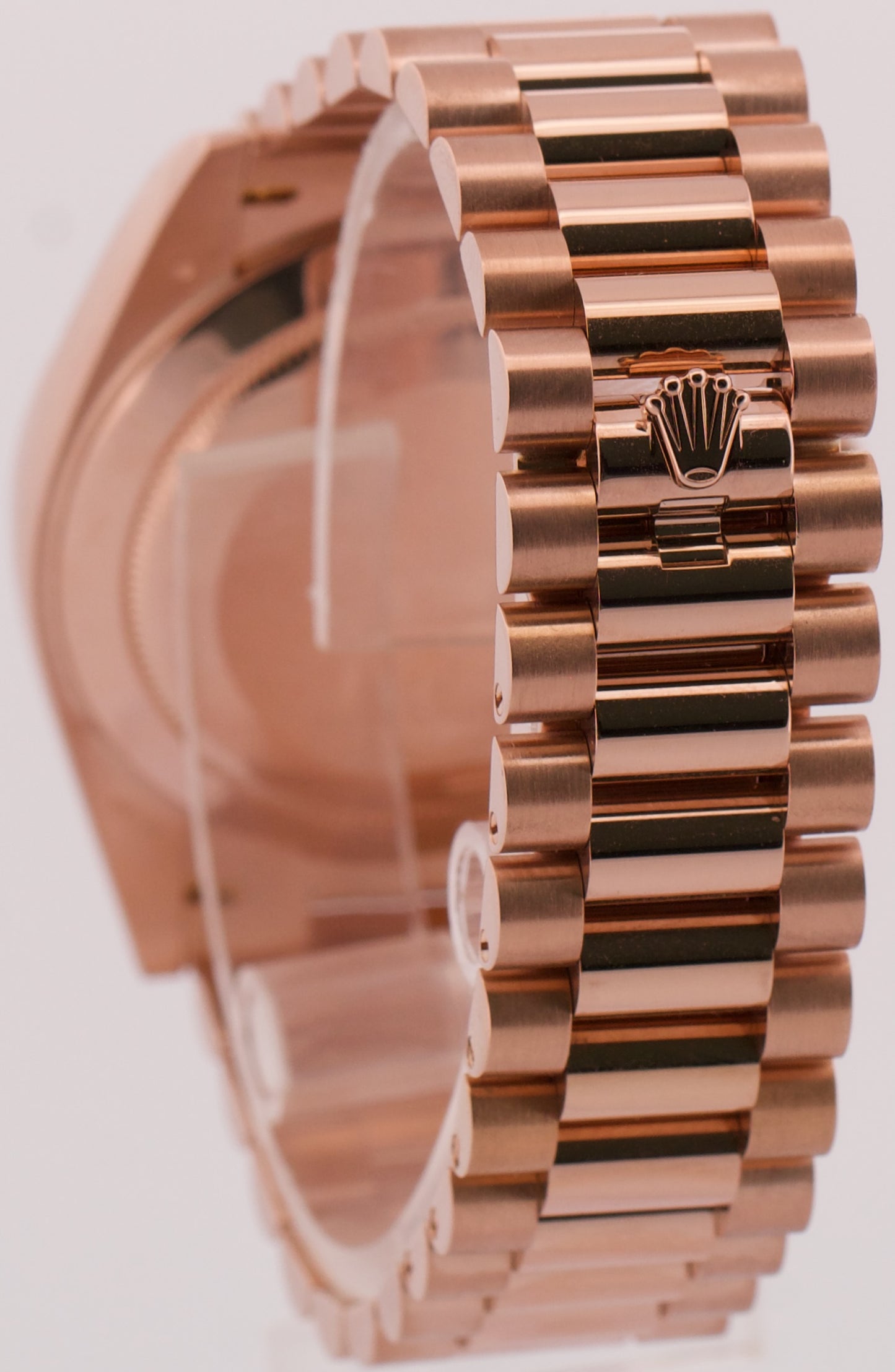 Rolex Day-Date President 40mm OLIVE GREEN ROMAN 18K Rose Gold Fluted 228235