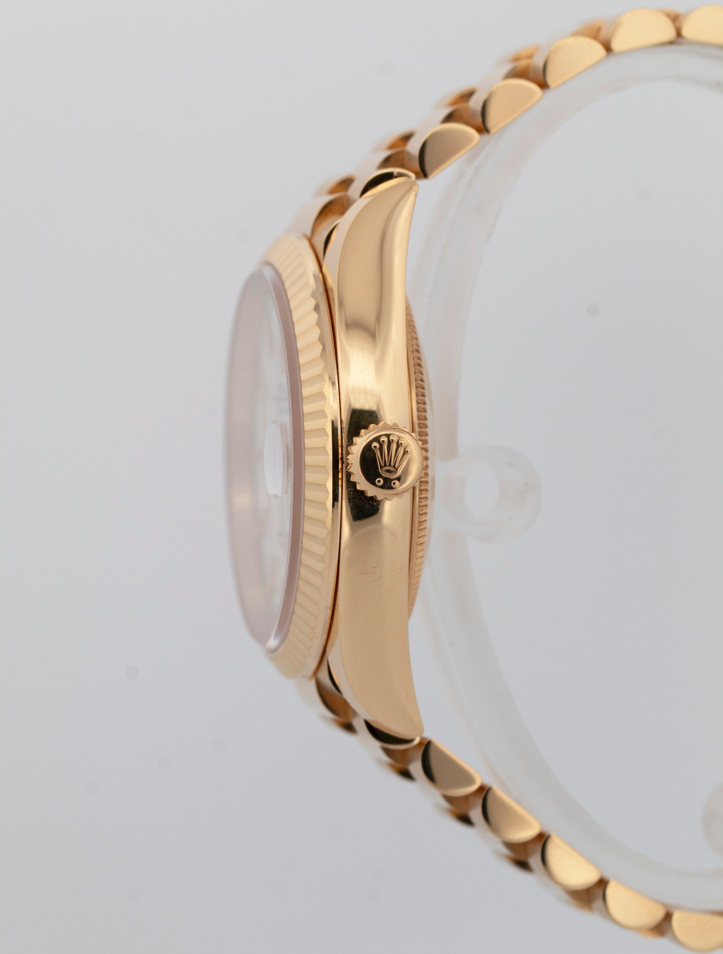 Rolex Day-Date President 18K Yellow Gold White 36mm Fluted Watch 128238