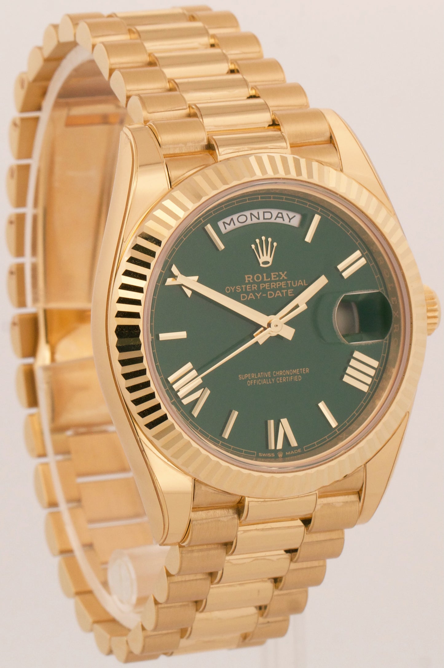 2025 PAPERS Rolex Day-Date President 40mm GREEN ROMAN 18K Yellow Gold 228238 BOX
