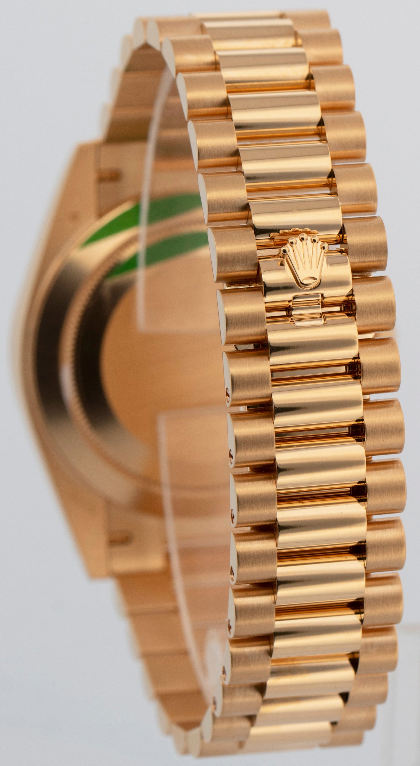 New 2026 Rolex Day-Date 228238 Green 18K Yellow Gold 40mm Watch Box Papers