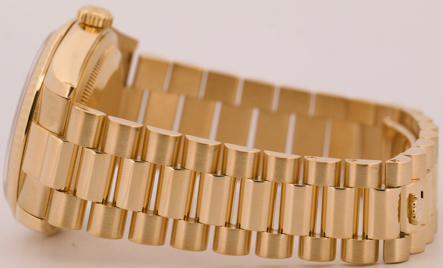 Rolex Day-Date President FACTORY CHAMPAGNE DIAMOND 18K Yellow Gold 36mm 118238