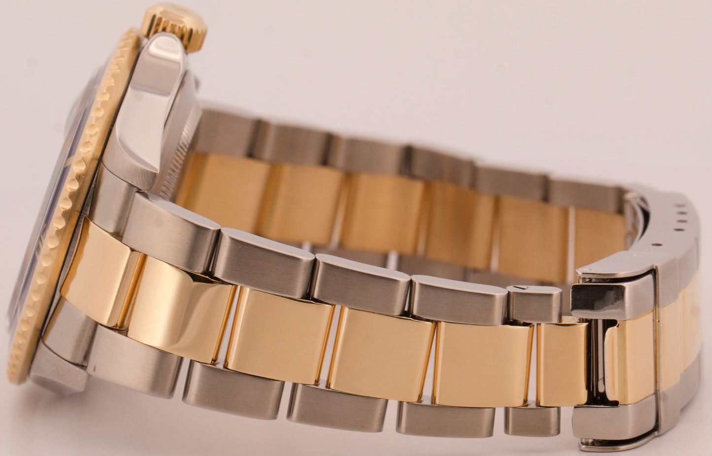 Rolex Submariner Date BLUE Two-Tone 18K GOLD BUCKLE Steel 40mm 16613 Watch