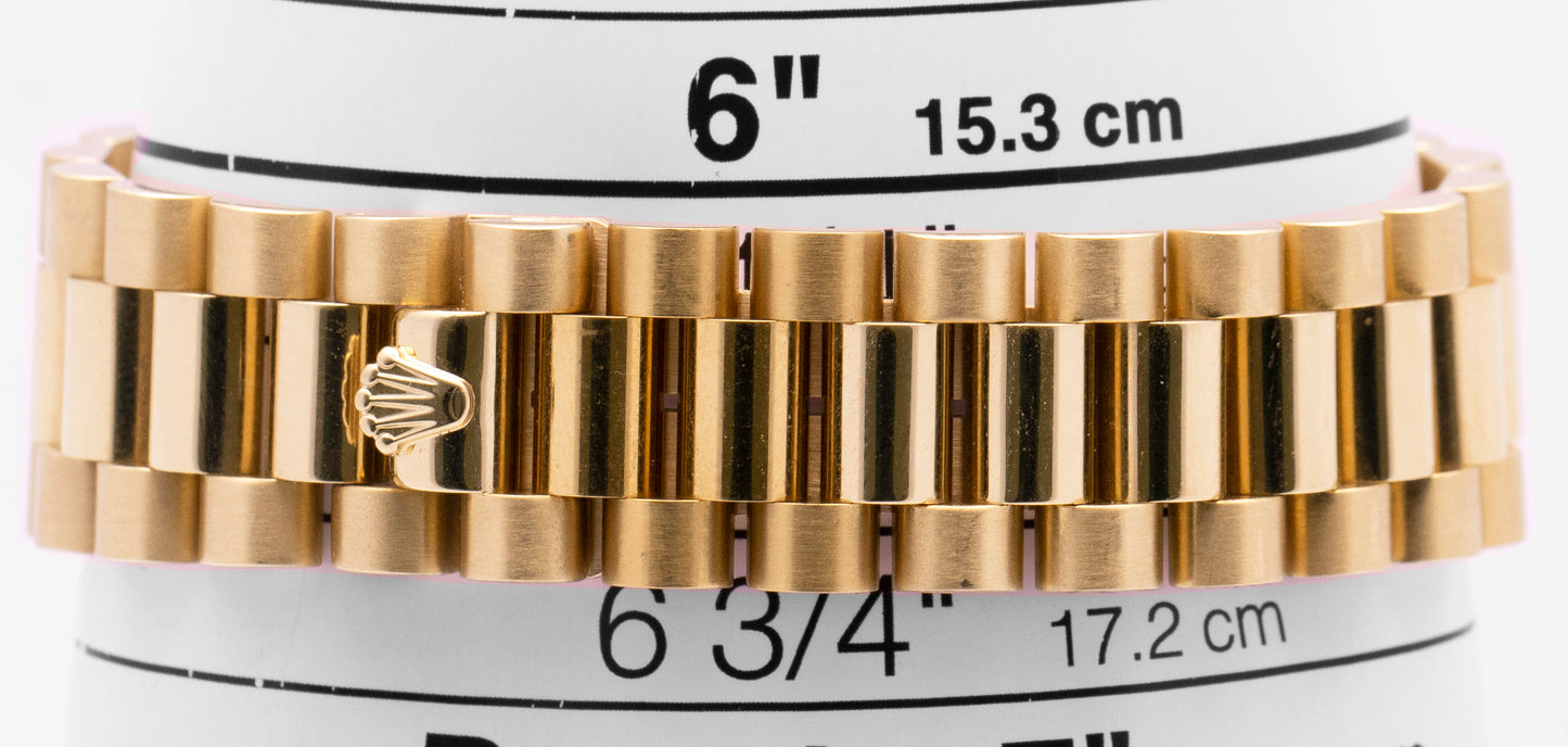 Rolex Day-Date President White 18K Yellow Gold Roman Fluted 36mm 118238 Watch
