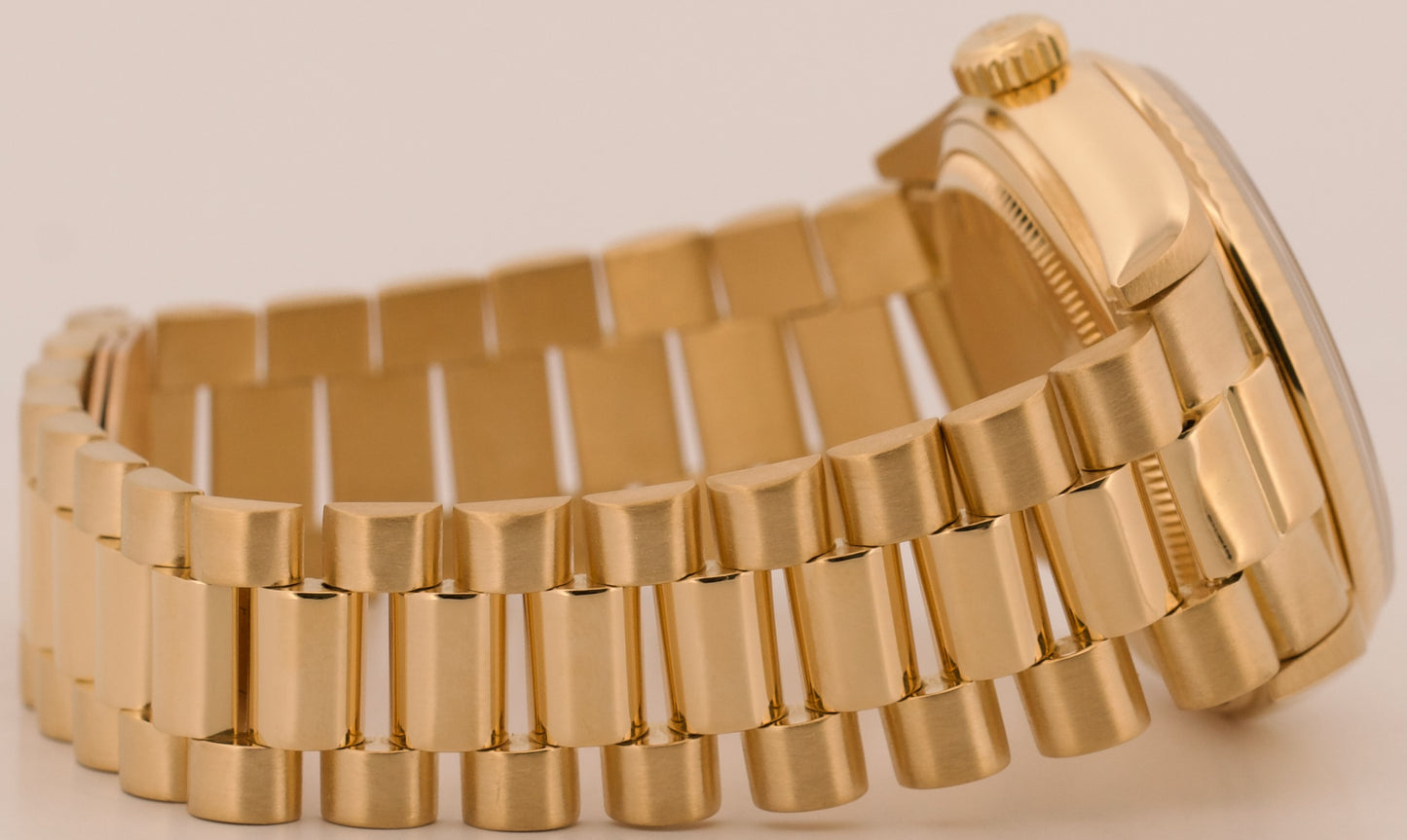 1987 Rolex Day-Date President CHAMPAGNE 18K Yellow Gold Fluted 36mm 18038 Watch