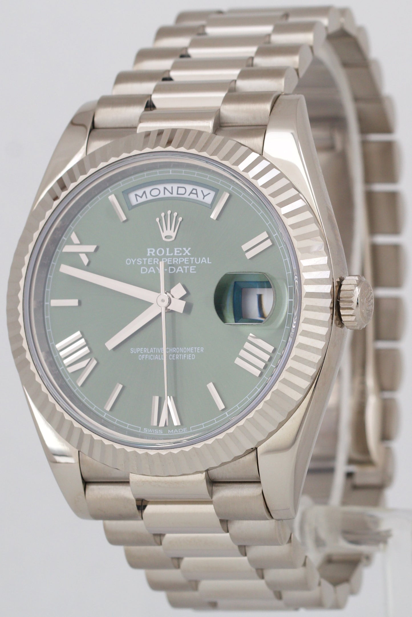 MINT Rolex Day-Date President 40mm OLIVE GREEN ROMAN 18K White Gold 228239 BOX