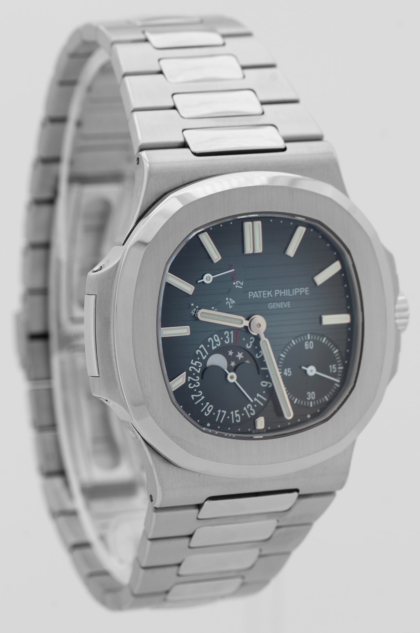 Patek Philippe Complete Nautilus Blue Moon Phase 40mm 5712/1A-001 BOX