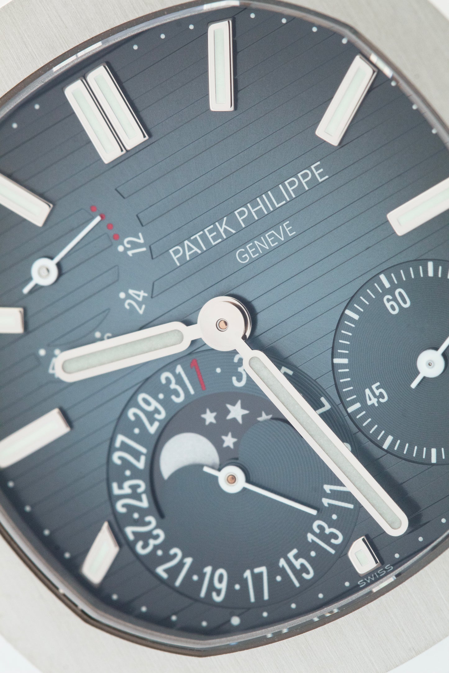 Patek Philippe Complete Nautilus Blue Moon Phase 40mm 5712/1A-001 BOX