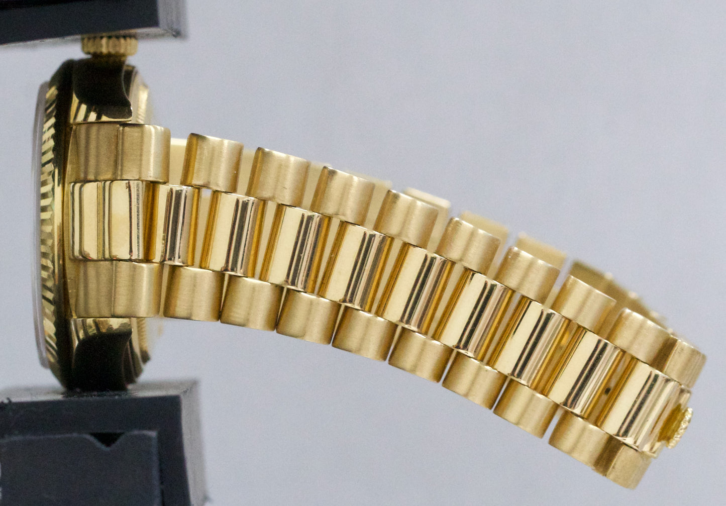 1985 Rolex Day-Date President CHAMPAGNE 36mm 18K Yellow Gold Fluted Watch 18038