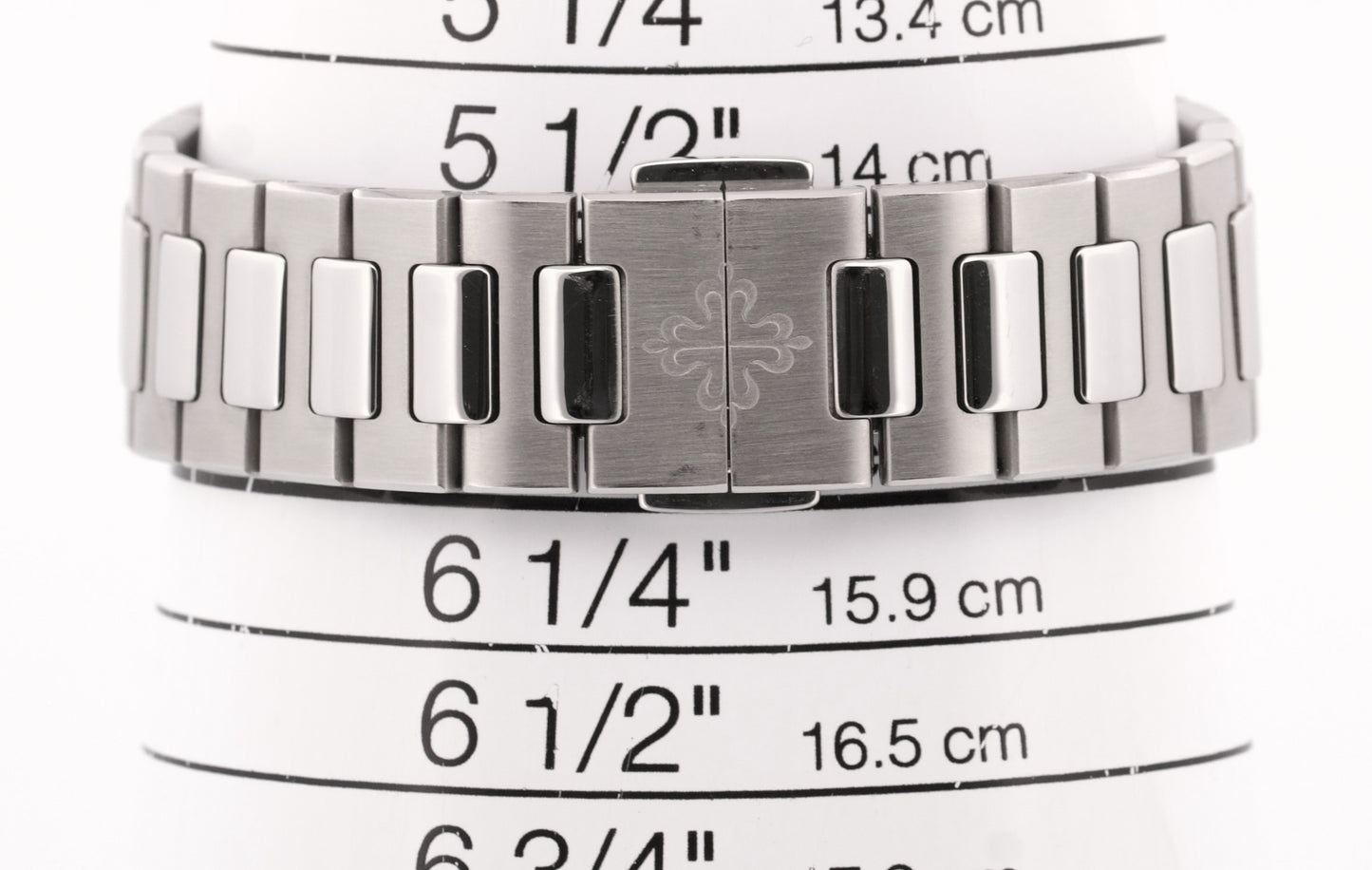 Ladies Patek Philippe Nautilus SILVER DIAMOND 35.2mm Steel 7118/1200A-010