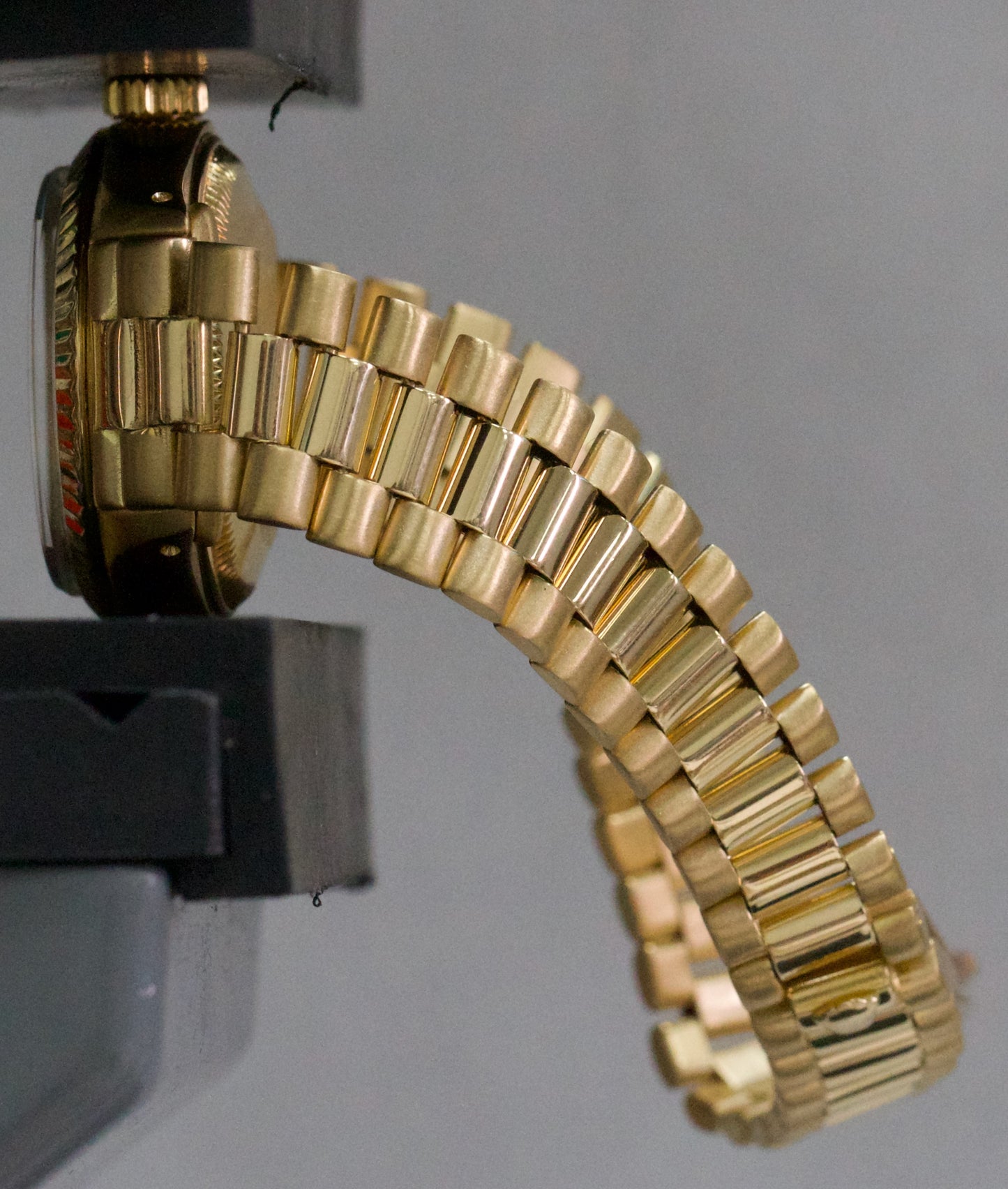 1983 PAPERS Ladies Rolex DateJust President 26mm CHAMPAGNE 18K Gold 6917 BOX