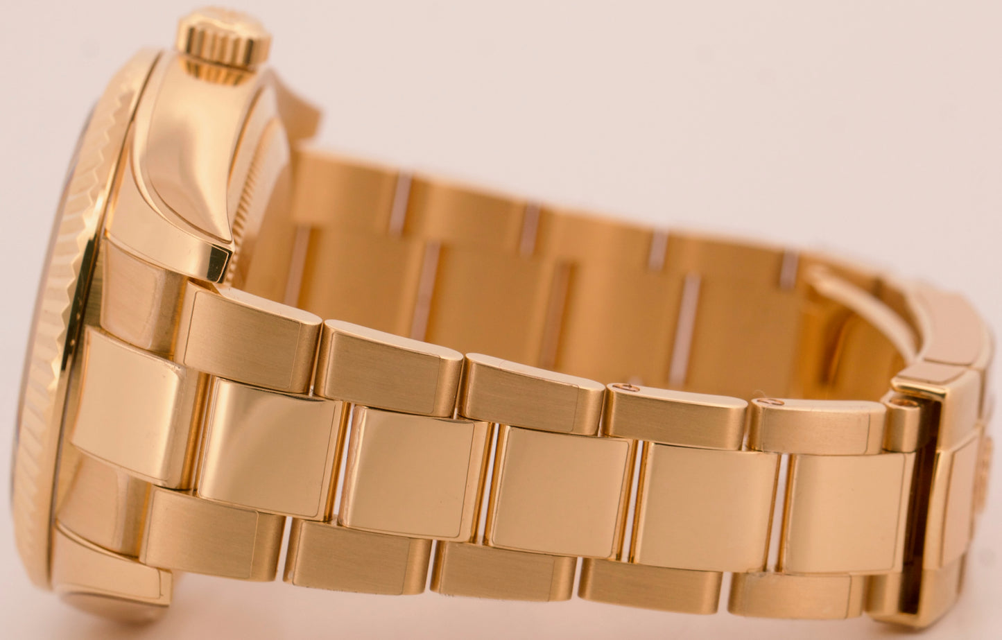 Rolex Sky-Dweller CHAMPAGNE ARABIC 18K Yellow Gold Fluted 42mm 326938 Watch