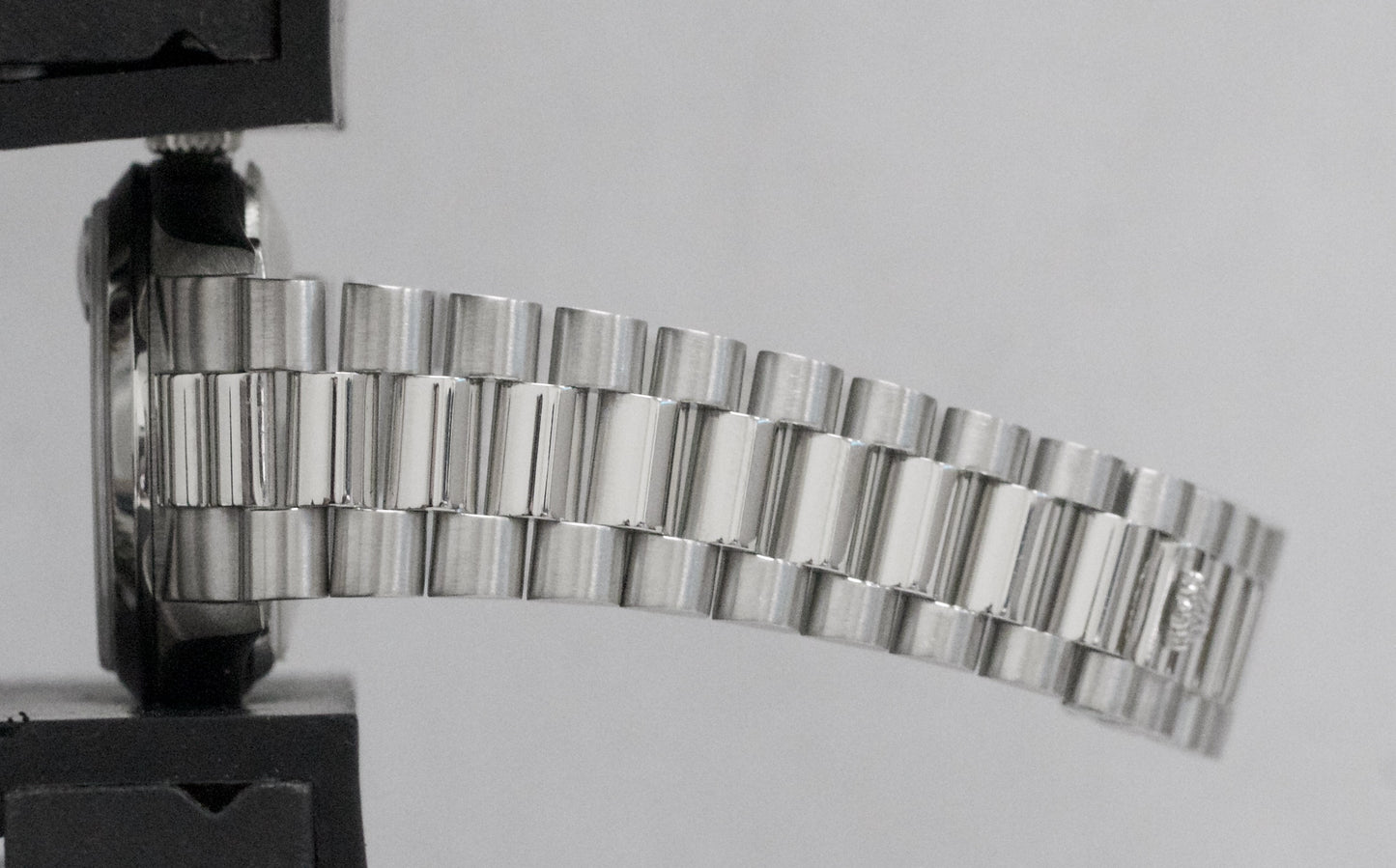 MINT Ladies Rolex DateJust President BLUE ROMAN 31mm PLATINUM Smooth 78246 Watch
