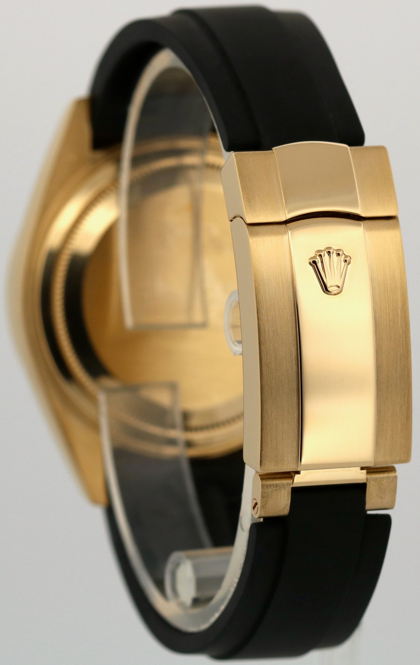 2023 Rolex Sky-Dweller BLACK 18K Yellow Gold Rubber OYSTERFLEX 42mm 336238 BOX