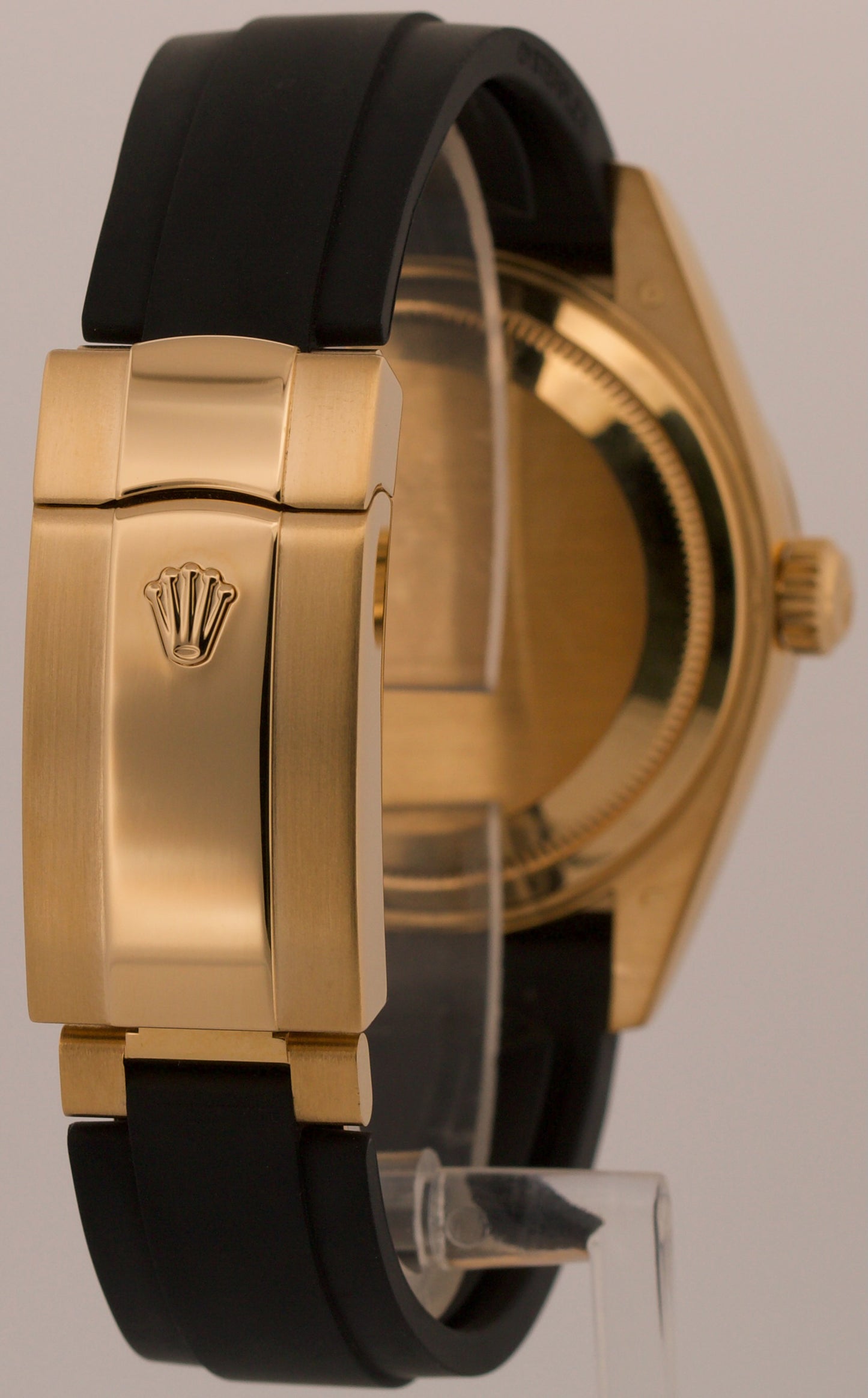 Rolex Sky-Dweller 326238 18K Yellow Gold Champagne Oysterflex Rubber 42mm Box