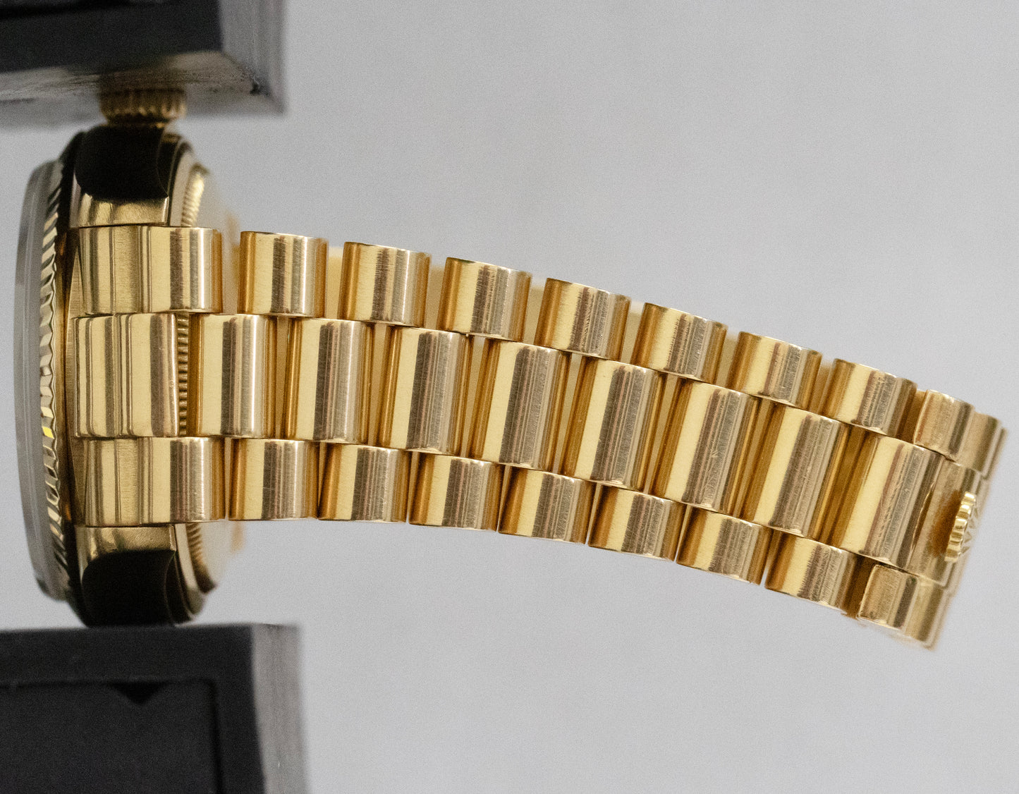 Rolex Day-Date President CHAMPAGNE DIAMOND RUBY STRING 36mm 18K Gold 18038