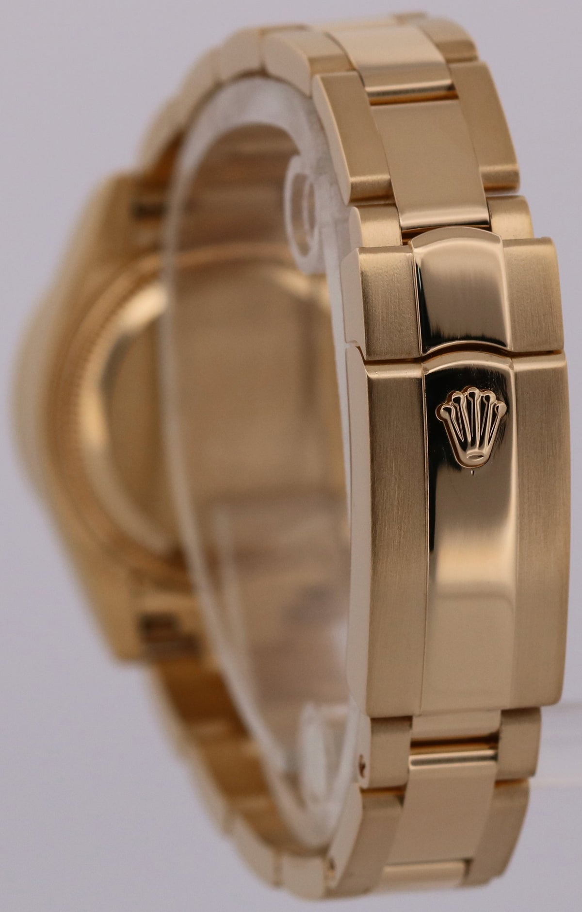 Ladies Rolex DateJust 179168 Mother of Pearl Diamond 18 Gold 26mm Box Papers